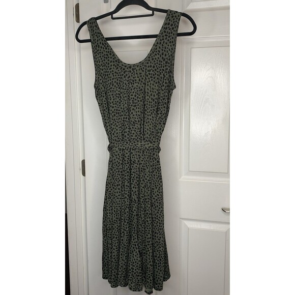 Latched Mama Momper Romper Sz 6-18 Maternity & Nursing Green Leopard Belted - Picture 1 of 7